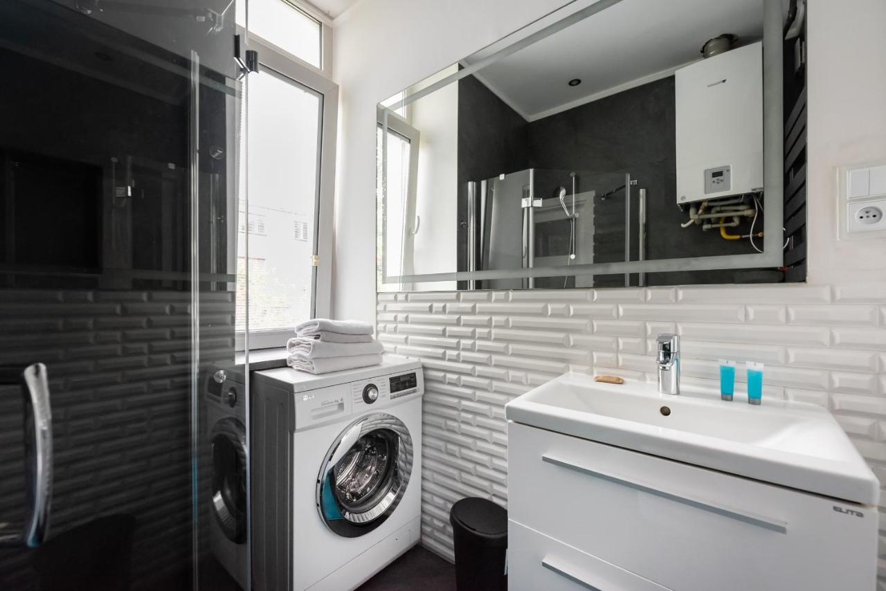 Glogowa Bricks Apartment Варшава Екстериор снимка